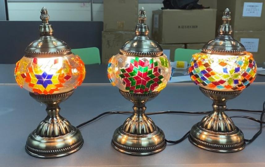 馬賽克土耳其燈

今天花了三小時去學習馬賽克土耳其燈。老師悉心指導，每個學員的作品設計都各有特色，很有成功感。...