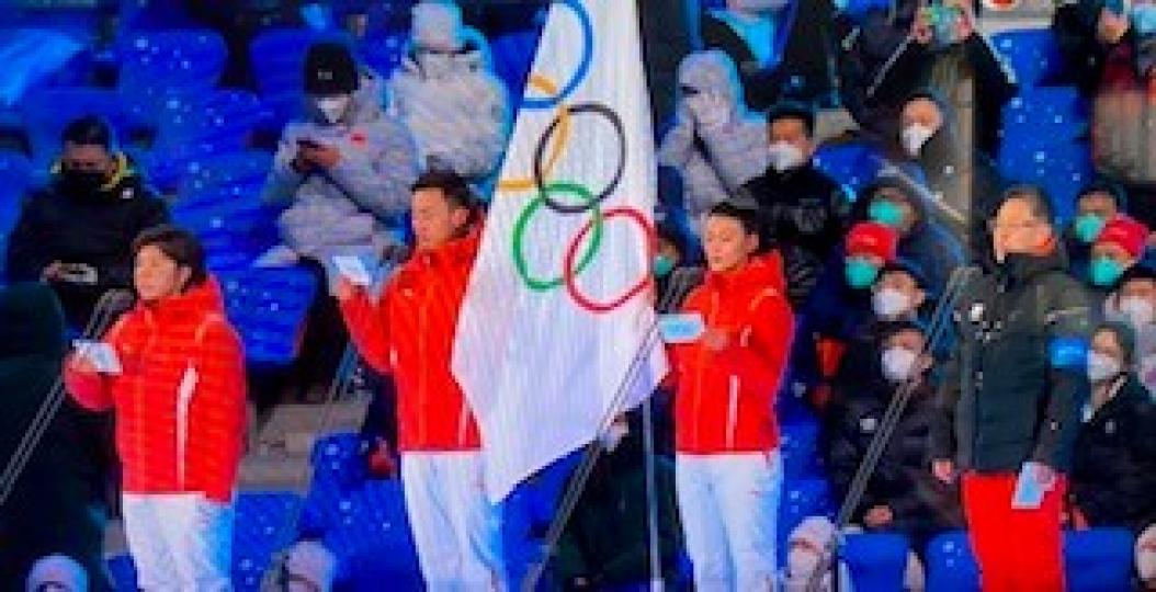 冬季奧運會
昨晚是第二十四屆冬季奧運會在北京舉行開幕禮，場面熱鬧歡欣。...