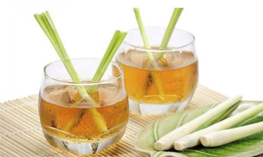 檸檬香茅茶
檸檬香茅茶有安眠、鎮痛,有助舒緩痛風、關節炎、風濕痛、肌肉痛、頭痛和偏頭痛、防癌、利尿、有助排毒和降低尿酸之功效,飲時加蜜糖更滋潤。... 檸檬香茅茶
檸檬香茅茶有安眠、鎮痛,有助舒緩痛風、關節炎、風濕痛、肌肉痛、頭痛和偏頭痛、防癌、利尿、有助排毒和降低尿酸之功效,飲時加蜜糖更滋潤。...