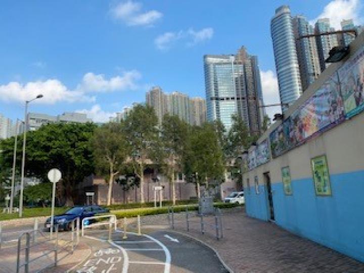 週末下午的將軍澳
將軍澳是香港的第三代新市鎮之一,與馬鞍山和天水圍新市鎮同期發展。週末下午的將軍澳頗為寧靜。... 週末下午的將軍澳
將軍澳是香港的第三代新市鎮之一,與馬鞍山和天水圍新市鎮同期發展。週末下午的將軍澳頗為寧靜。...