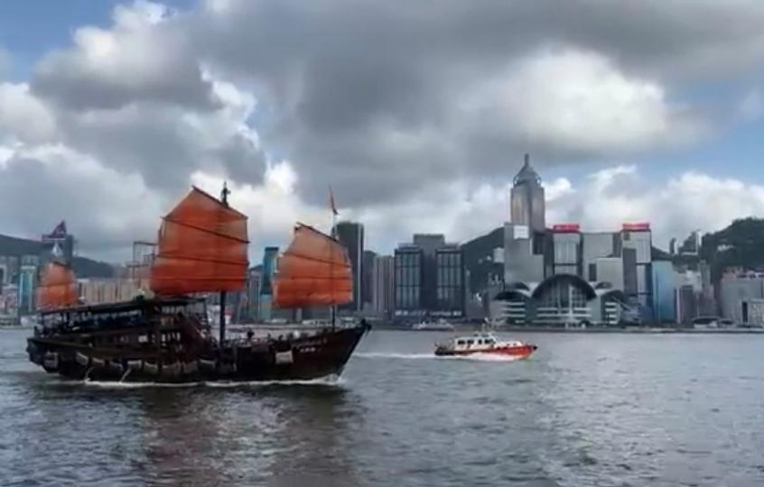 張保仔號
張保仔號是香港最後一艘以手工打造的中式帆船。帆船路線設計供遊客漫游南丫島，它以紅桿帆船象徵香港形象，以上世紀初著名海盜命名，極具本土特色。...