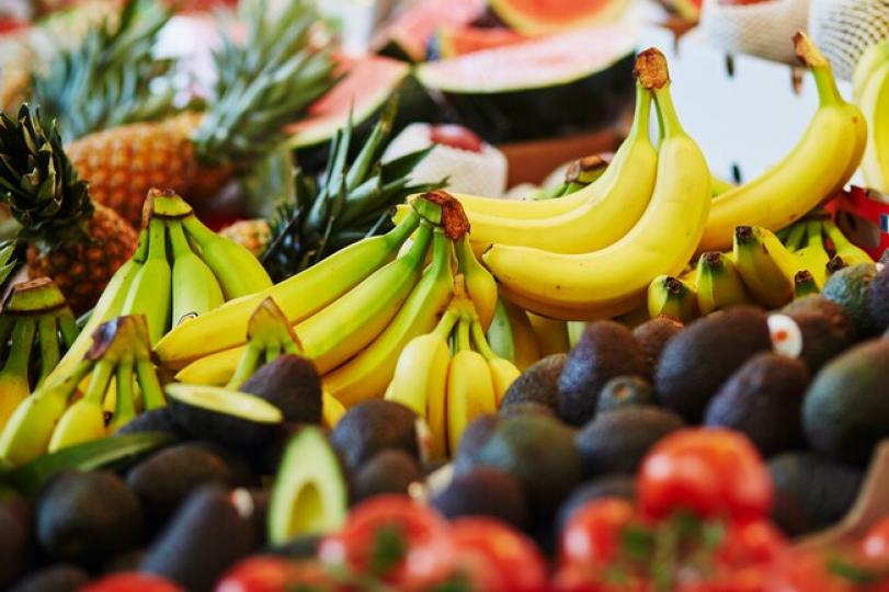 不要随便吃香蕉
香蕉性寒，最適合燥熱人士享用。 所以，拉肚子期間，患者不能吃香蕉，否則會增加腸胃蠕動而加重拉肚子的程度。 香蕉內含豐富的可溶性纖維，也就是果膠，可幫助消化，調整腸胃機能。 吃香蕉會加快...