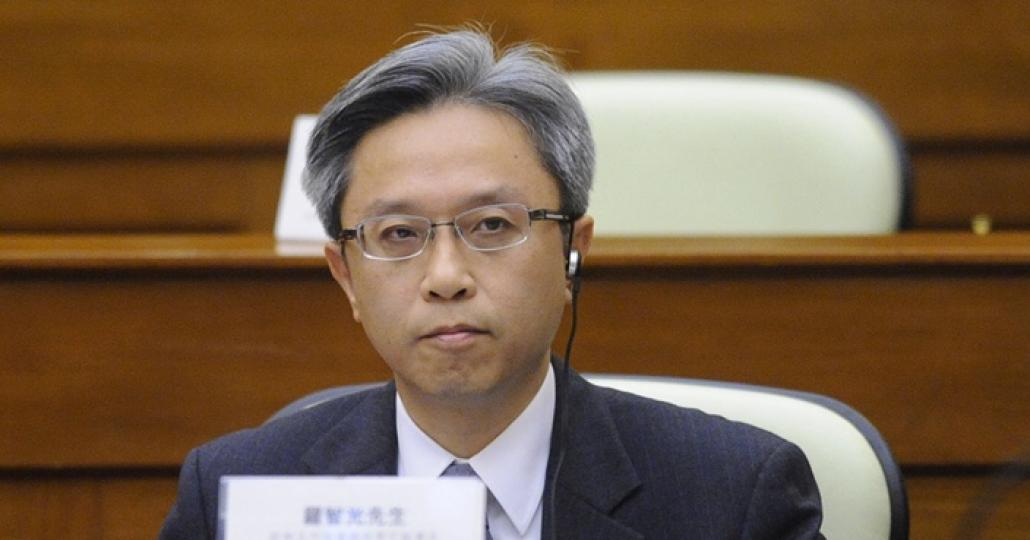 薪酬調整建議盡快提交財委會 薪酬調整建議盡快提交財委會