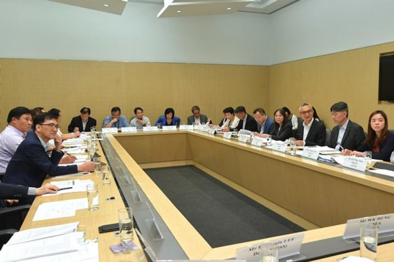 全城清潔延長至11月中 全城清潔延長至11月中