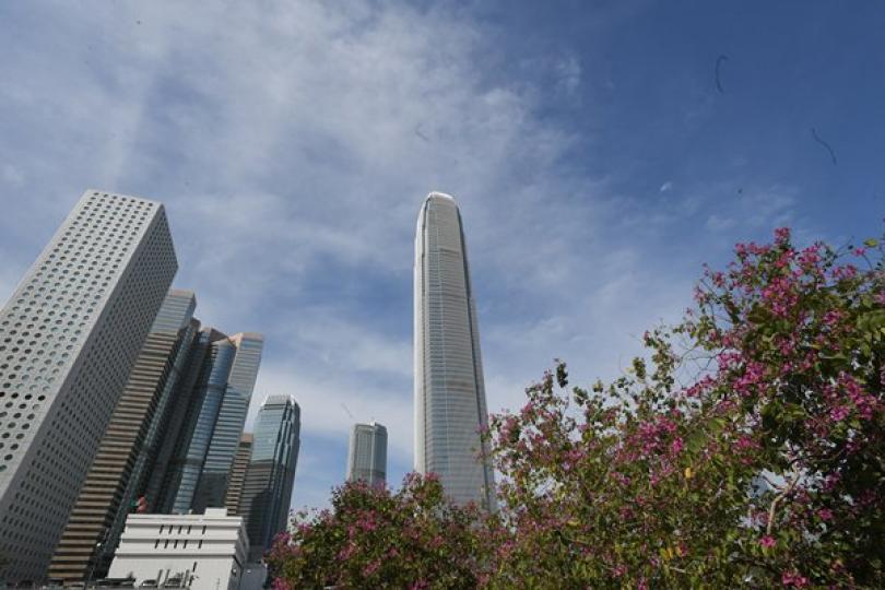 支援中小企 助社會紓壓 支援中小企 助社會紓壓