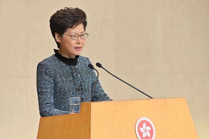 特首堅定支持警隊依法止暴 特首堅定支持警隊依法止暴