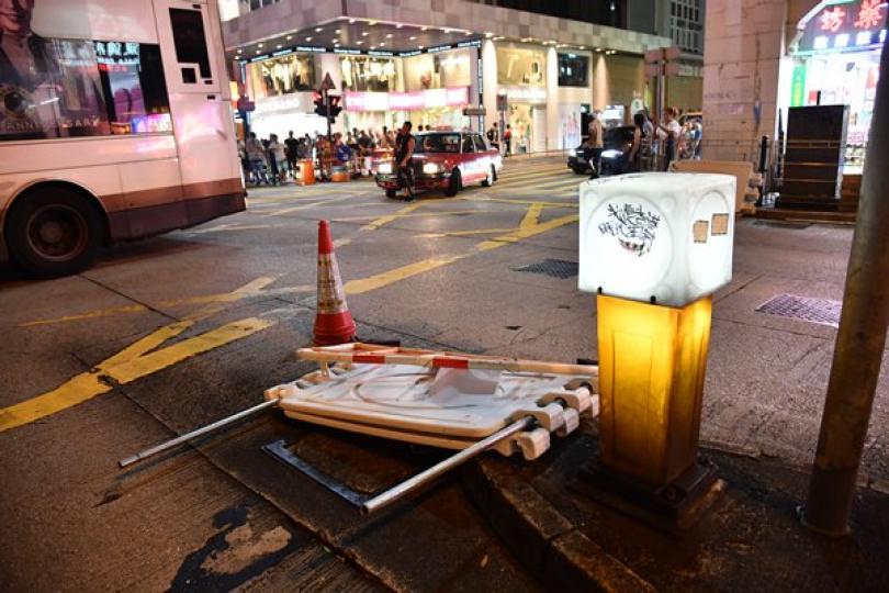 示威加重清潔工人工作量 示威加重清潔工人工作量