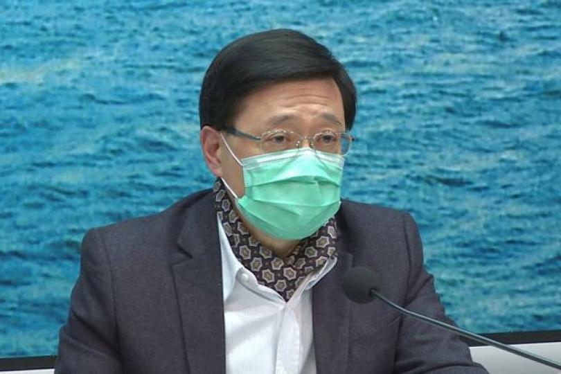 李家超:確保口岸管制站運作暢順 李家超:確保口岸管制站運作暢順