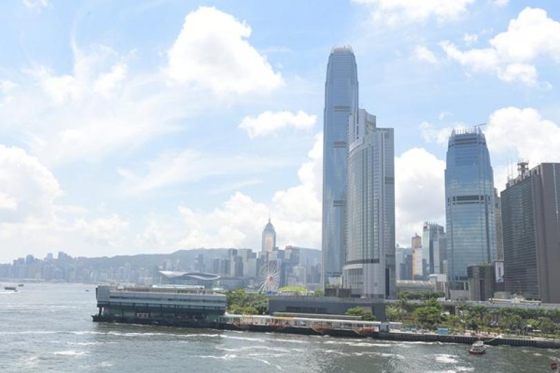 去年經濟收縮1.2% 去年經濟收縮1.2%