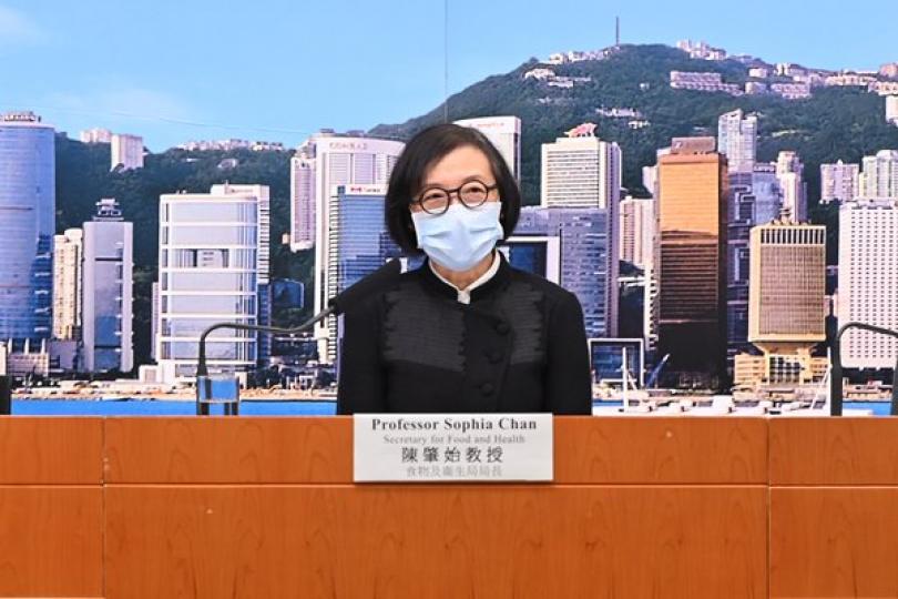 首班包機港人明接受病毒檢測 首班包機港人明接受病毒檢測