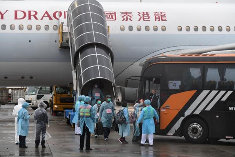 政府本周再派專機接載在鄂港人 政府本周再派專機接載在鄂港人