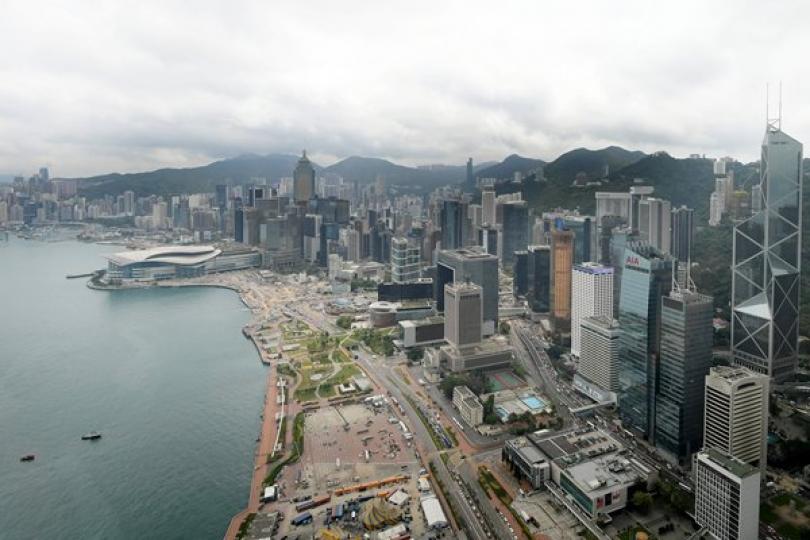 政府2月錄財赤58億 政府2月錄財赤58億