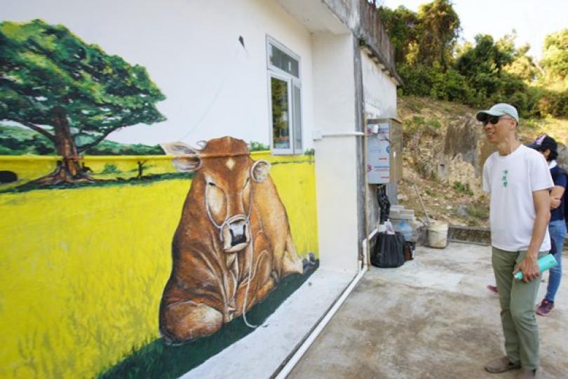 打卡熱點: 黃錦星表示,鄉郊保育辦公室邀請多位青年藝術家按慶春約七條村落的特質進行藝術創作,在荔枝窩太平清醮舉行期間,吸引更多遊人走訪。 打卡熱點: 黃錦星表示,鄉郊保育辦公室邀請多位青年藝術家按慶春約七條村落的特質進行藝術創作,在荔枝窩太平清醮舉行期間,吸引更多遊人走訪。
