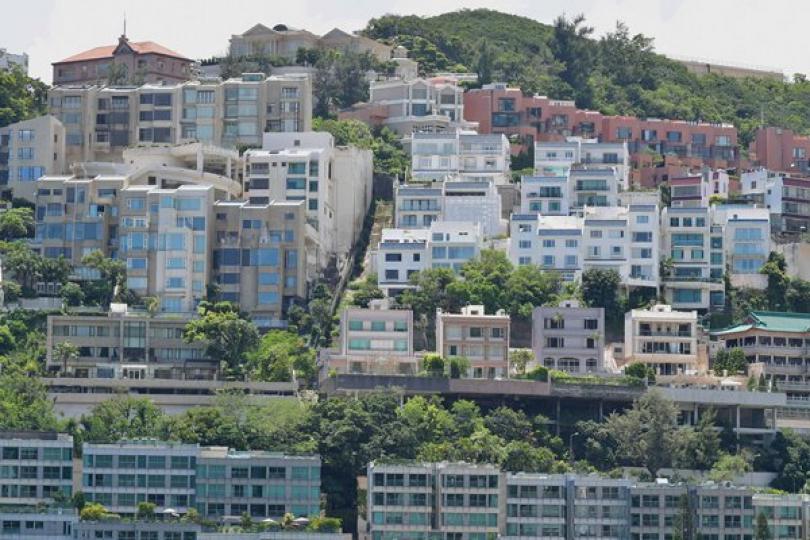 上半年樓宇買賣合約按年跌24.7% 上半年樓宇買賣合約按年跌24.7%