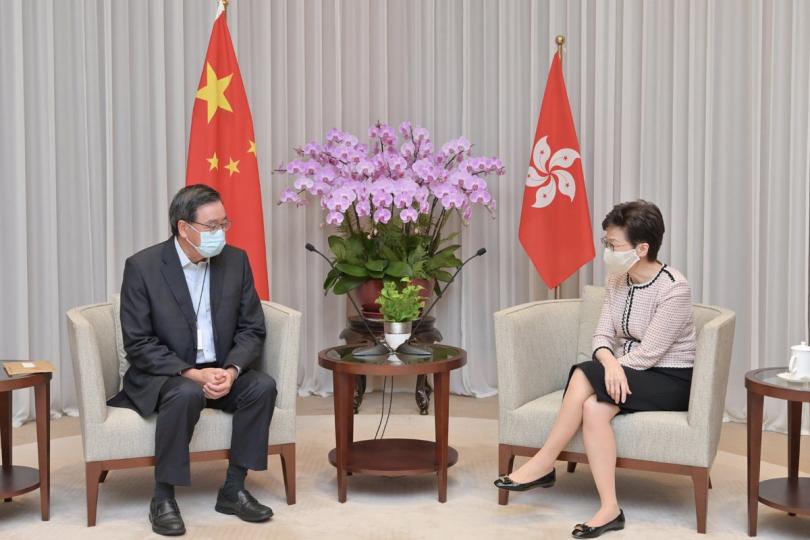 共商安排: 林鄭月娥(右)與梁君彥會面,商討立法會恢復運作的安排。 林鄭月娥(右)與梁君彥會面,商討立法會恢復運作的安排。