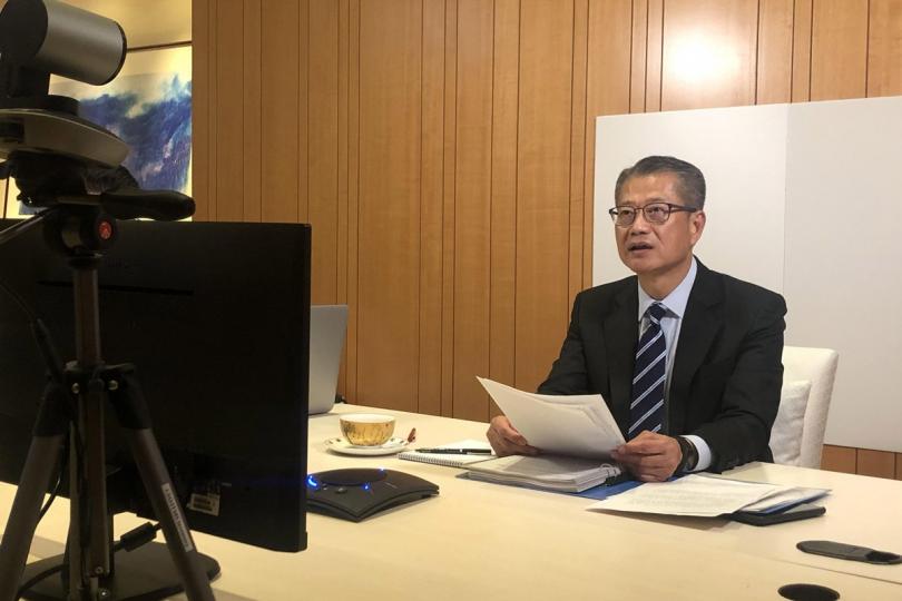 獨特優勢: 陳茂波出席網上研討會,向歐洲企業家重申香港作為通往內地門戶的角色。 獨特優勢: 陳茂波出席網上研討會,向歐洲企業家重申香港作為通往內地門戶的角色。