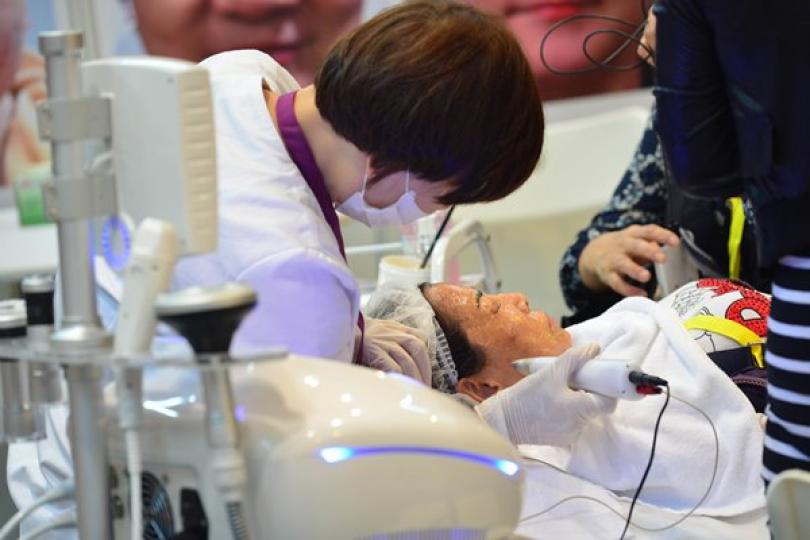 美容按摩院次輪資助周五推出 美容按摩院次輪資助周五推出