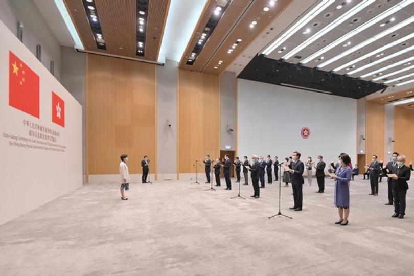副局長及政助宣誓擁護基本法 副局長及政助宣誓擁護基本法