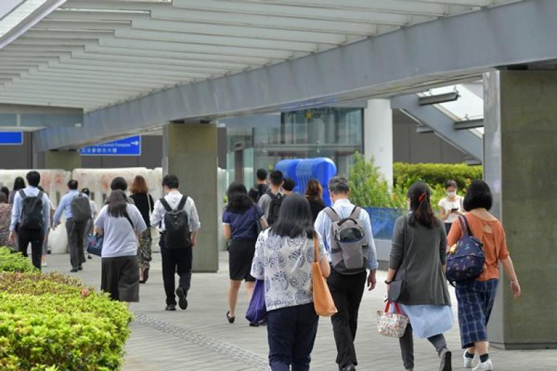 現職公務員簽署聲明安排下月公布 現職公務員簽署聲明安排下月公布