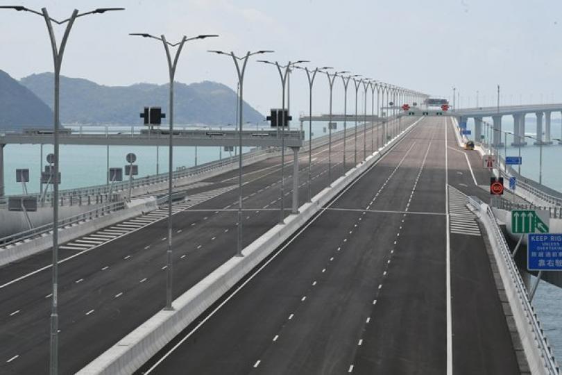 跨境私家車續享免手續用港珠澳橋 跨境私家車續享免手續用港珠澳橋