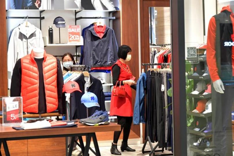 12月零售業銷貨值跌13.2% 12月零售業銷貨值跌13.2%