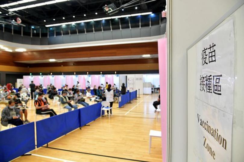 醫管局全力支持新冠疫苗接種計劃 醫管局全力支持新冠疫苗接種計劃