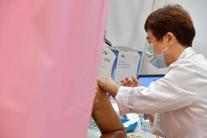 接種新冠疫苗人數累計逾四萬 接種新冠疫苗人數累計逾四萬