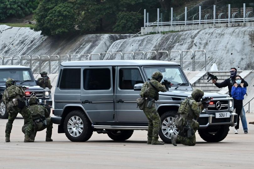 反恐精英:  警察學院舉辦開放日，活動包括反恐演練。