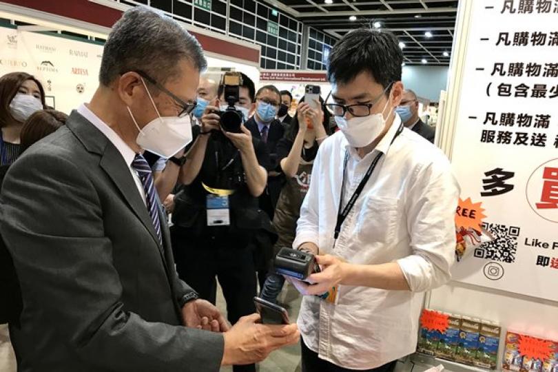 全速推進落實預算案各項支援措施 全速推進落實預算案各項支援措施