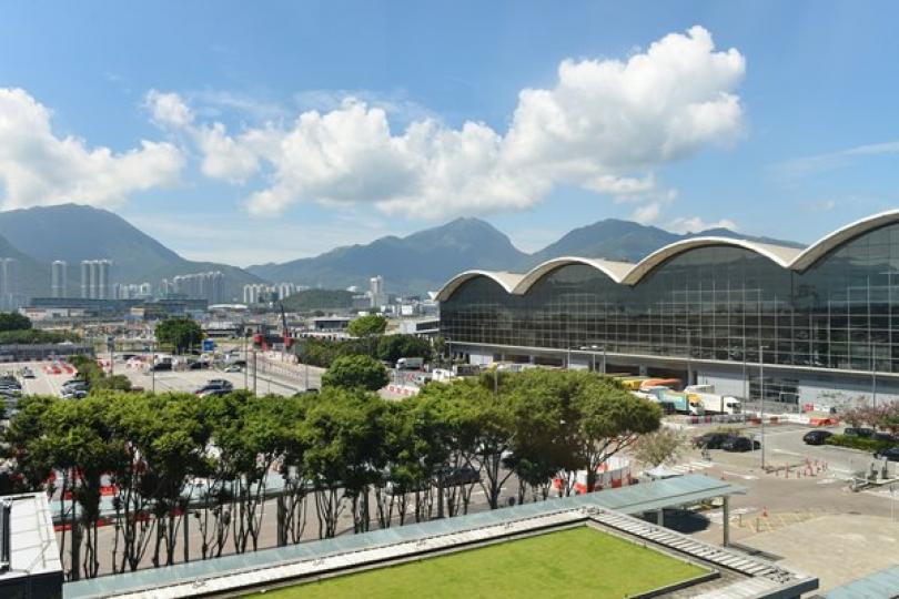 機場特定員工須接種疫苗要求合理 機場特定員工須接種疫苗要求合理