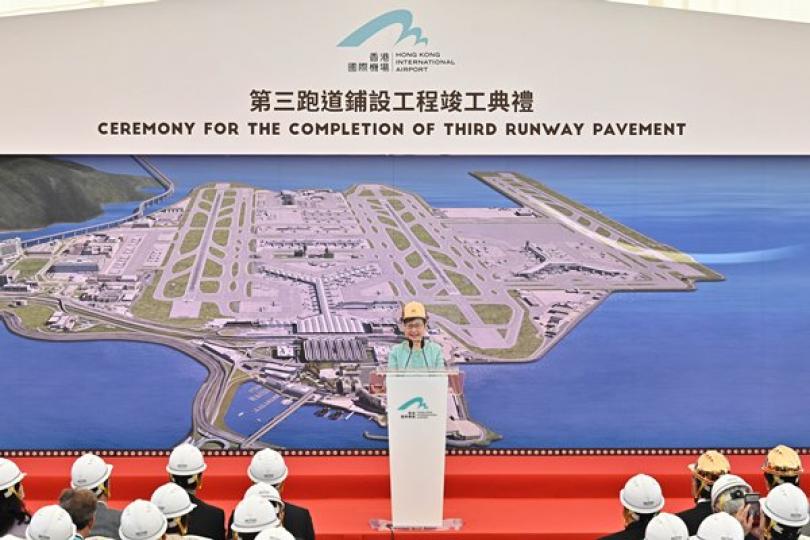 航空業迎接復蘇 按目標啟用三跑 航空業迎接復蘇 按目標啟用三跑