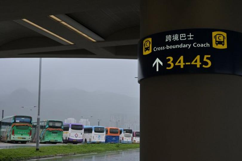 本港不宜採取與病毒共存策略 本港不宜採取與病毒共存策略
