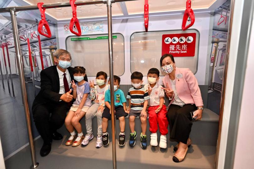 加強康復服務 支援社區 加強康復服務 支援社區