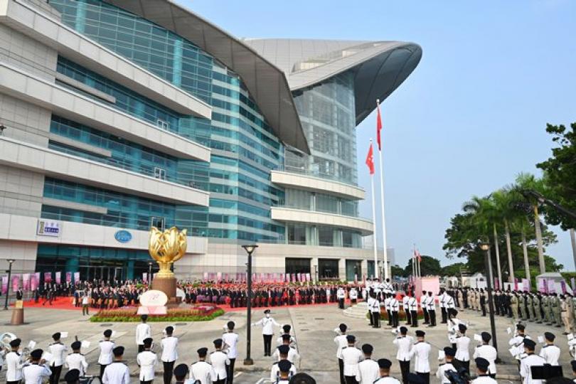 升旗禮賀國慶72周年 升旗禮賀國慶72周年