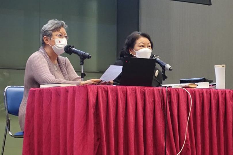 鄭若驊向教師講解法治觀念 鄭若驊向教師講解法治觀念