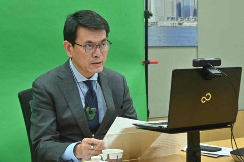 邱騰華參與討論疫後經濟復蘇 邱騰華參與討論疫後經濟復蘇
