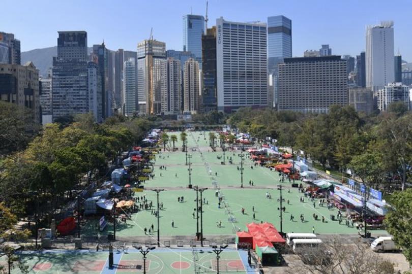 維園年宵競投首日租出120濕貨檔 維園年宵競投首日租出120濕貨檔