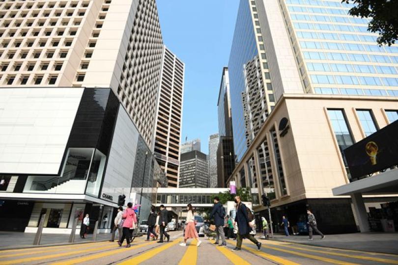 政府委任兩自薦青年委員 政府委任兩自薦青年委員
