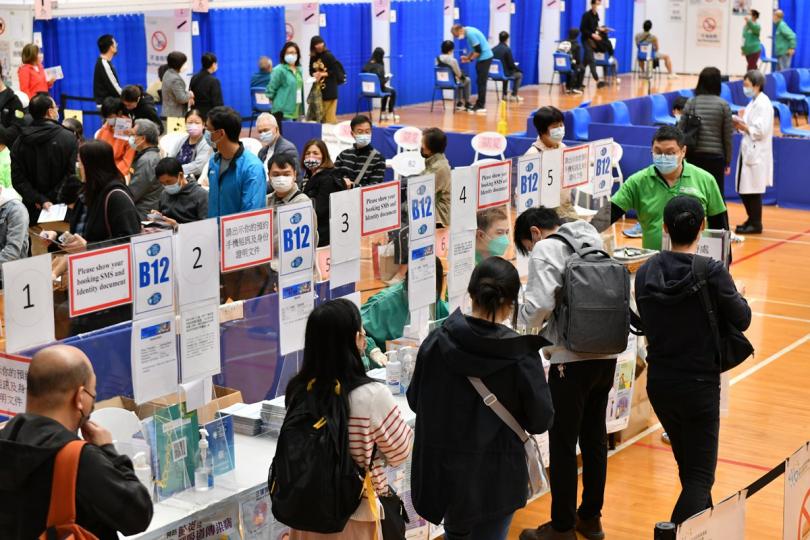 體貼安排:  九間社區疫苗接種中心1月1日起延長開放時間，便利市民接種疫苗。