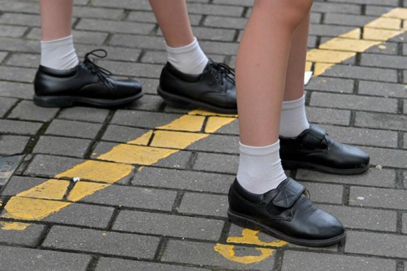 兩小學校舍供團體申請辦學 兩小學校舍供團體申請辦學