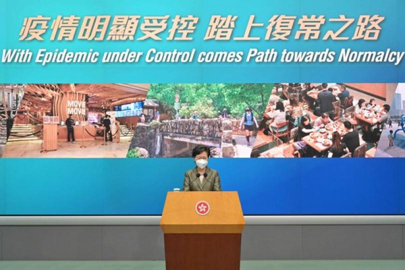 社交措施再放寬 泳池泳灘先重開 社交措施再放寬 泳池泳灘先重開