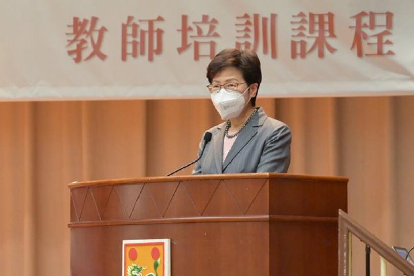推動國民教育 教師舉足輕重 推動國民教育 教師舉足輕重