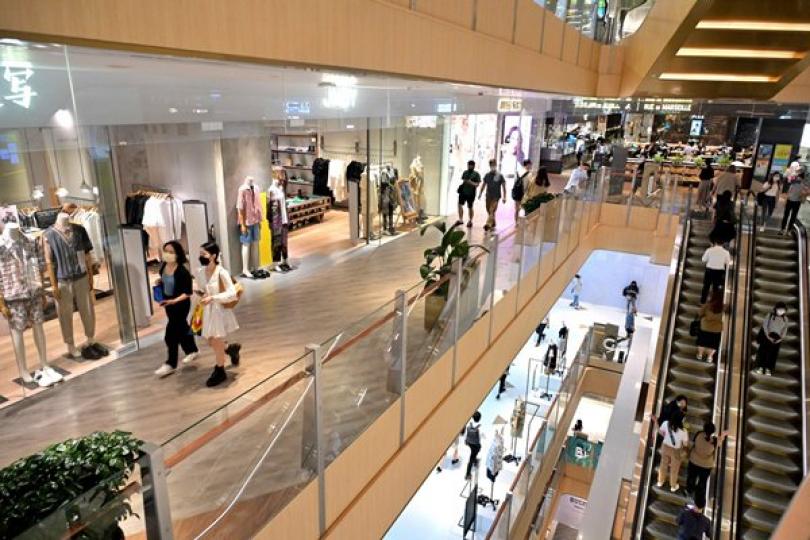 6月19日新冠個案徘徊千宗 升勢或持續 6月19日新冠個案徘徊千宗 升勢或持續