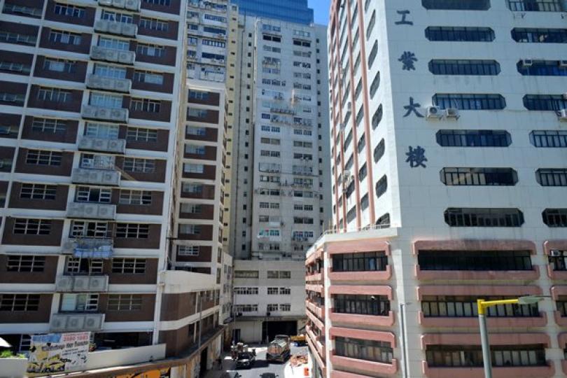 推動再工業化 確保經濟多元 推動再工業化 確保經濟多元