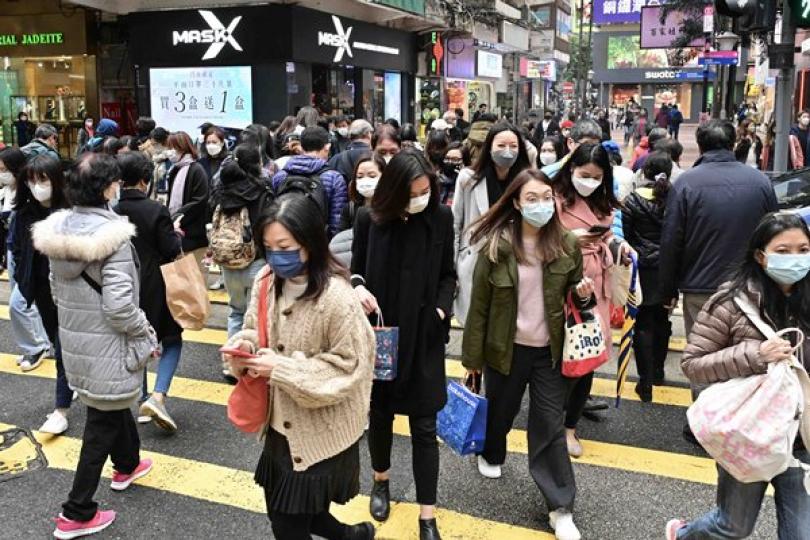 12月15日逾萬六人染疫 12月15日逾萬六人染疫