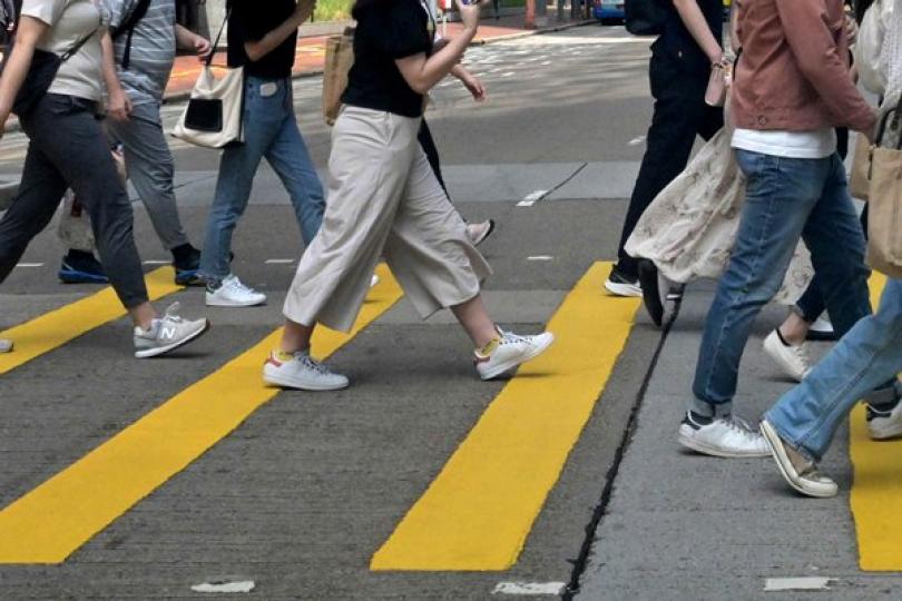 承接復常之勢 穩步推動經濟 承接復常之勢 穩步推動經濟