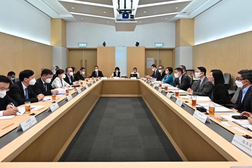 楊潤雄謝展寰晤深圳市官員 楊潤雄謝展寰晤深圳市官員
