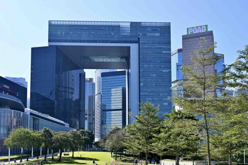 本財年首十月錄赤字770億 本財年首十月錄赤字770億