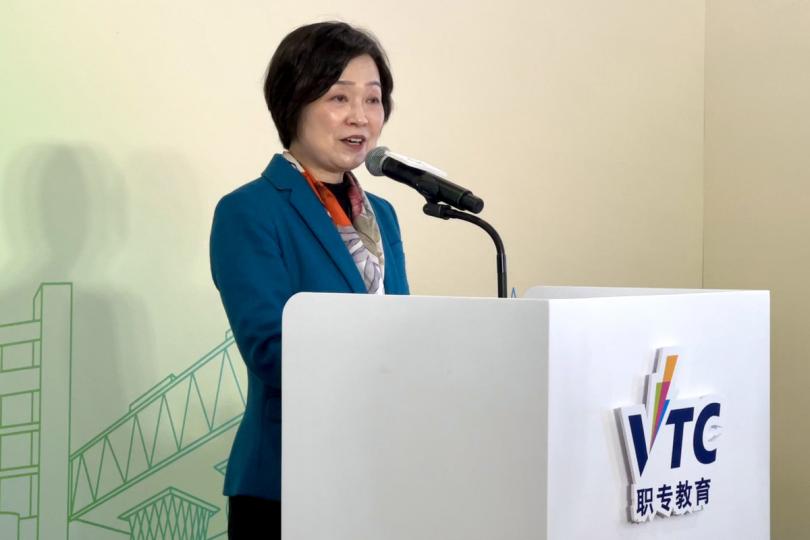 落戶:  蔡若蓮在職訓局職專教育服務（深圳）有限公司開幕典禮致辭時說，職訓局落戶職業教育園區，成立首家內地公司，有助促進粵港兩地職專教育的合作發展。   