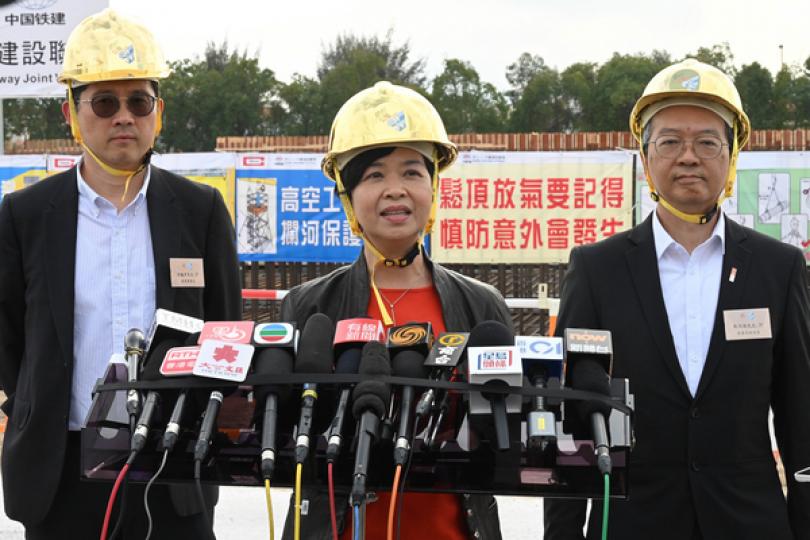 公屋戶資產申報包括車輛 公屋戶資產申報包括車輛